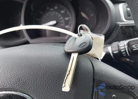 2016 Kia Rio Lx z USA, uszkodzony, nr VIN KNADM4A32G6688108